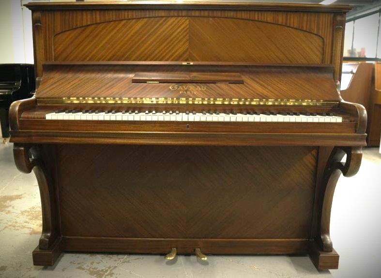 Piano droit GAVEAU D 1925 de prestige en acajou ciré