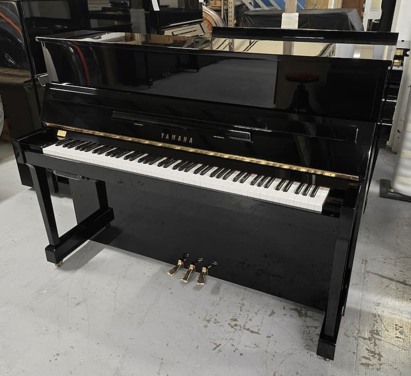 Piano droit YAMAHA MP90TZ avec système silencieux VSH3 + CASQUE HP-200